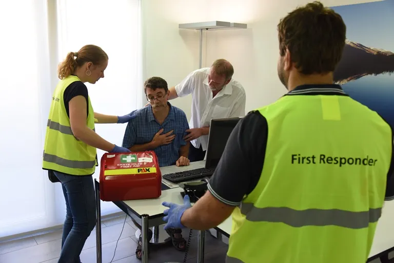 First Responder Schweiz – Erste Hilfe im Notfall - Sirmed