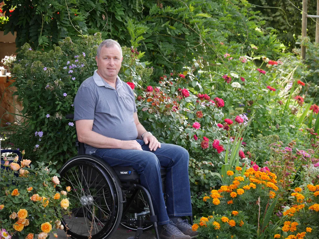 Peter Hofstetter im Rollstuhl