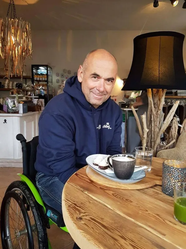 Der Rollstuhlfahrer erzählt im Hotel Sempachersee seine Geschichte