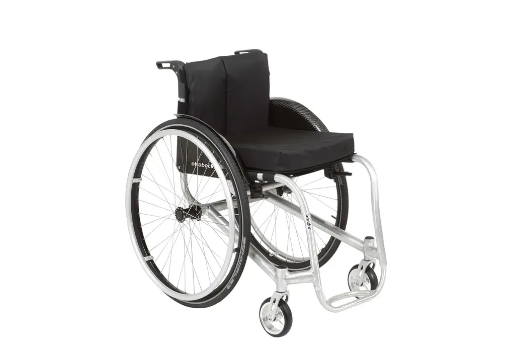 Orthotec Rehatechnik Aktiv-Rollstuhl Ottobock Invader Alltag