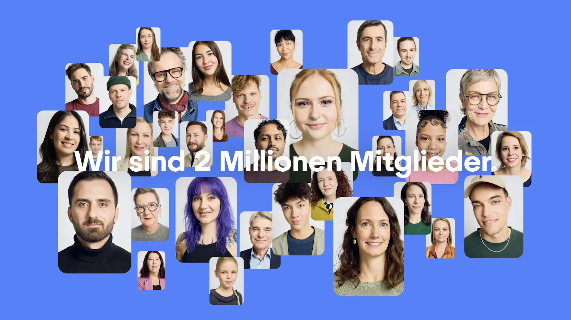 Viele Portrait-Fotos von Mitgliedern der Schweizer Paraplegiker-Stiftung in unterschiedlichen Grössen auf einem blauen Hintergrund. In der Mitte steht über den Bildern "Wir sind 2 Millionen Mitglieder".