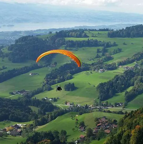 Simon Baumgartner Flug Alp Scheidegg - Schweizer Paraplegiker-Stiftung