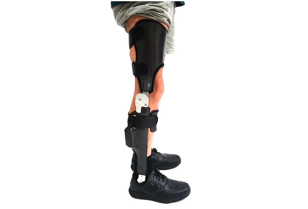 Orthotec Orthopädietechnik Orthesen Oberschenkelorthesen Massanfertigung Neuro-Tronic Gelenk