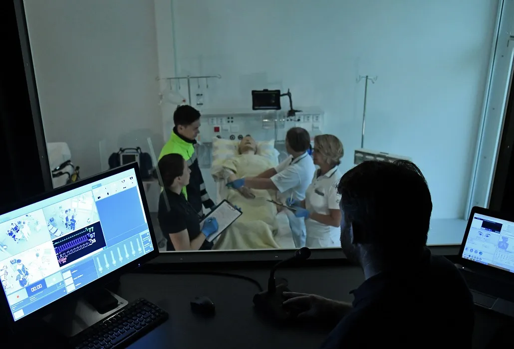 Dirmed Audio Video unterstuetzte Simulationsuebung einer Schockraumuebergabe